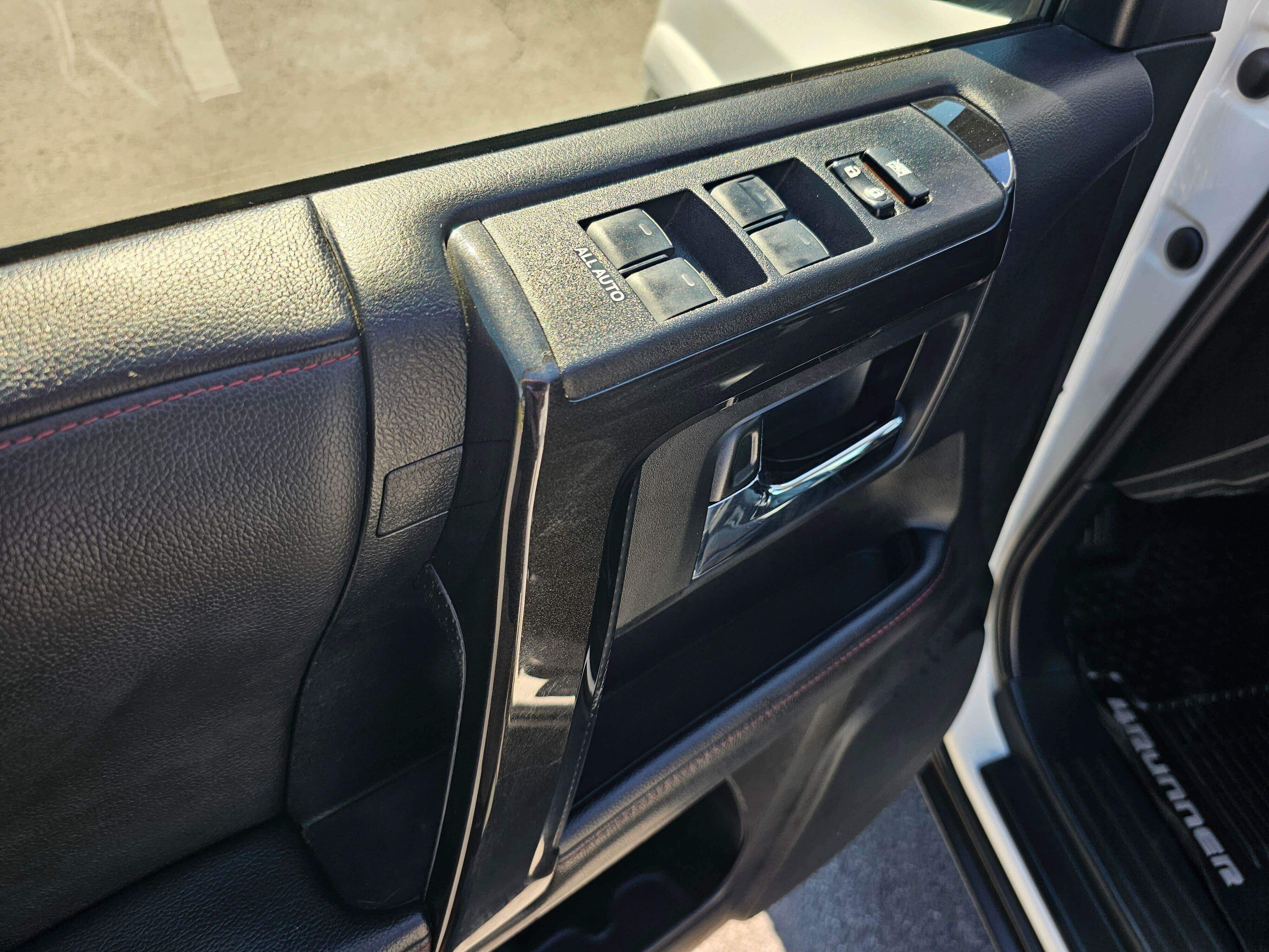 Used 2020 Toyota 4Runner TRD Off-Road Premium w/ Moonroof Package AWD/4WD image 20
