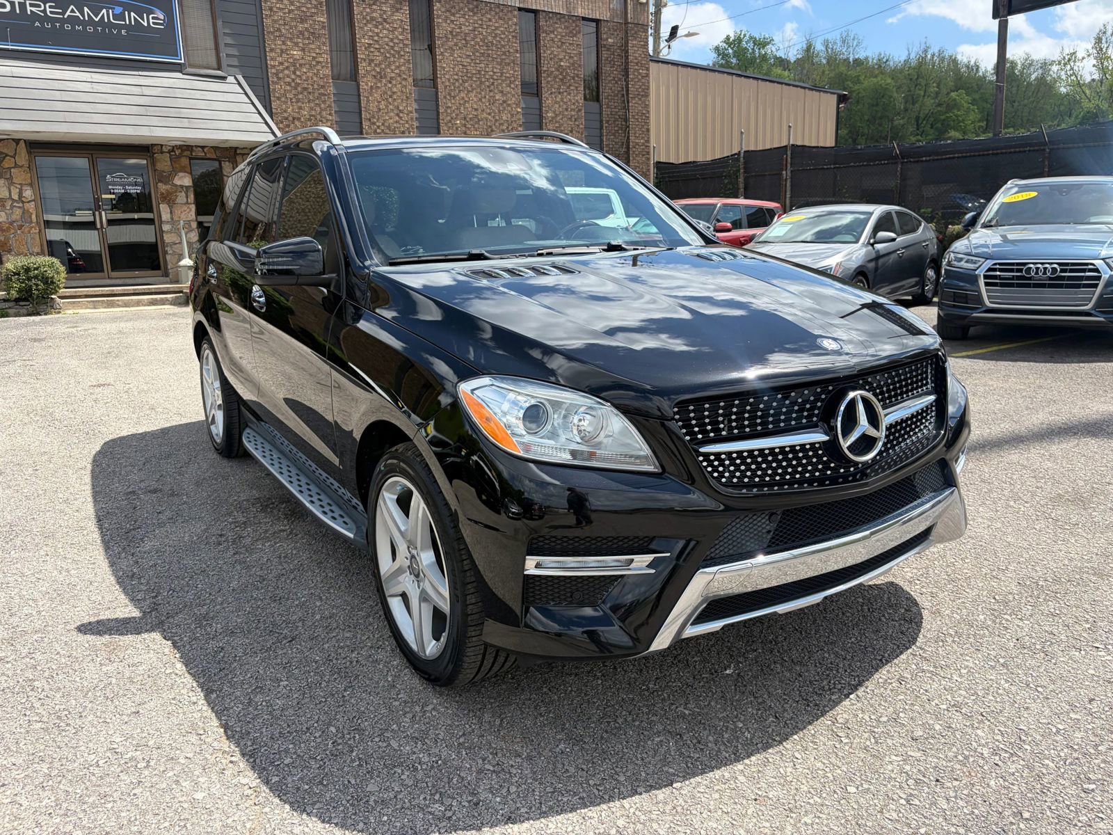 Used 2015 Mercedes-Benz ML 400 4MATIC image 3