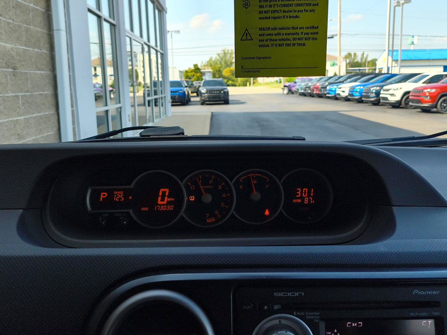 Used 2011 Scion xB FWD image 3