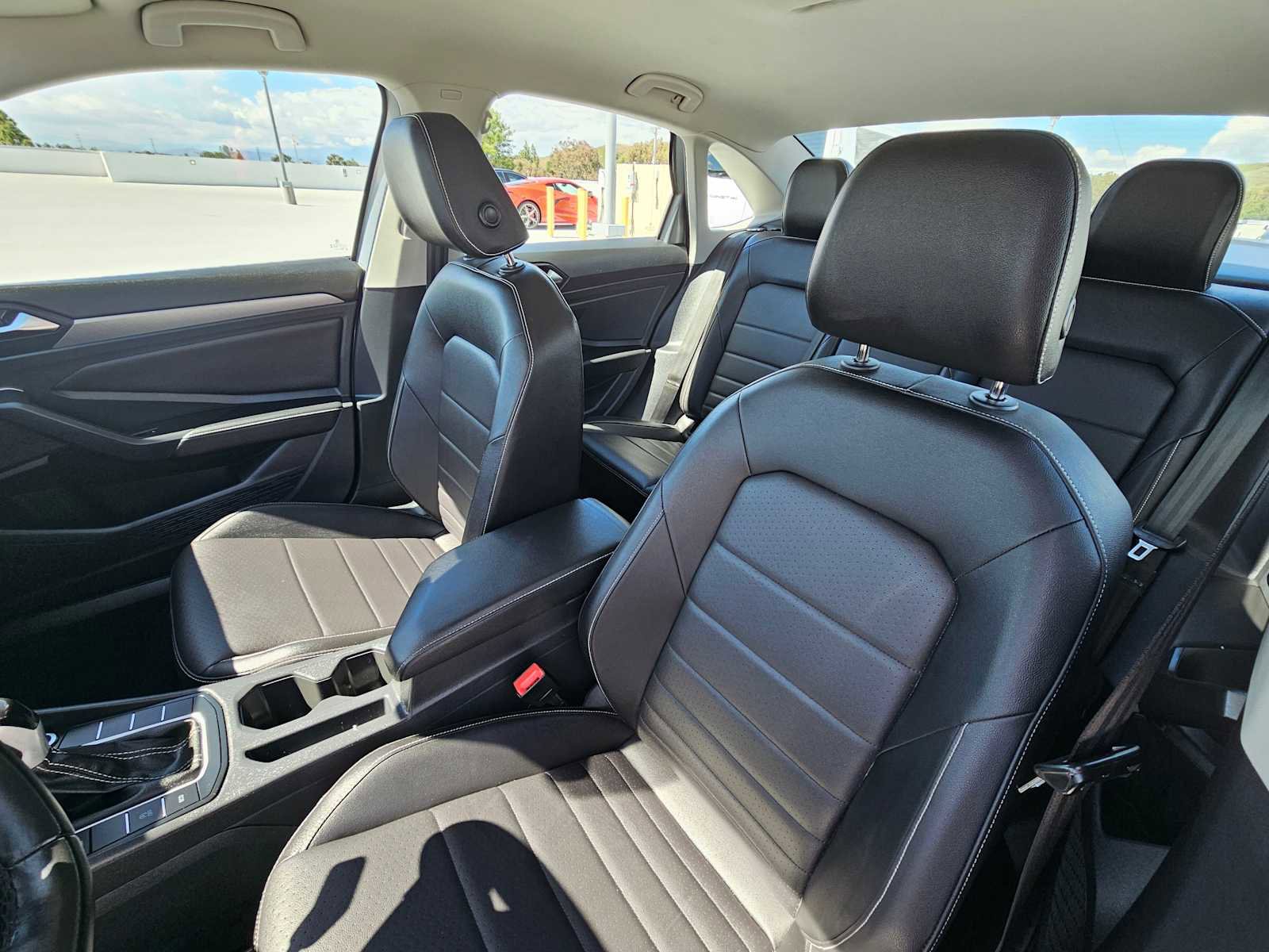 Used 2024 Volkswagen Jetta SE FWD image 21