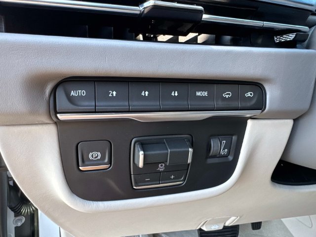 New 2026 Cadillac Escalade ESV Platinum Sport w/ LPO, ONYX Package AWD/4WD image 31