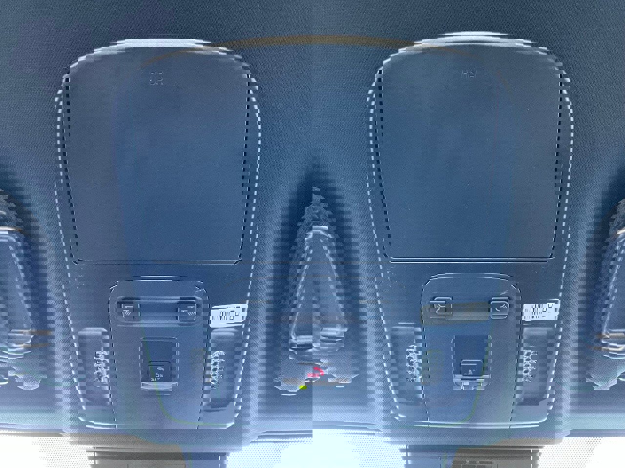 Used 2025 Toyota Camry SE image 17