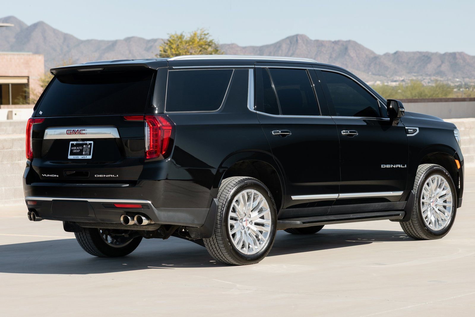 Used 2024 GMC Yukon Denali image 9
