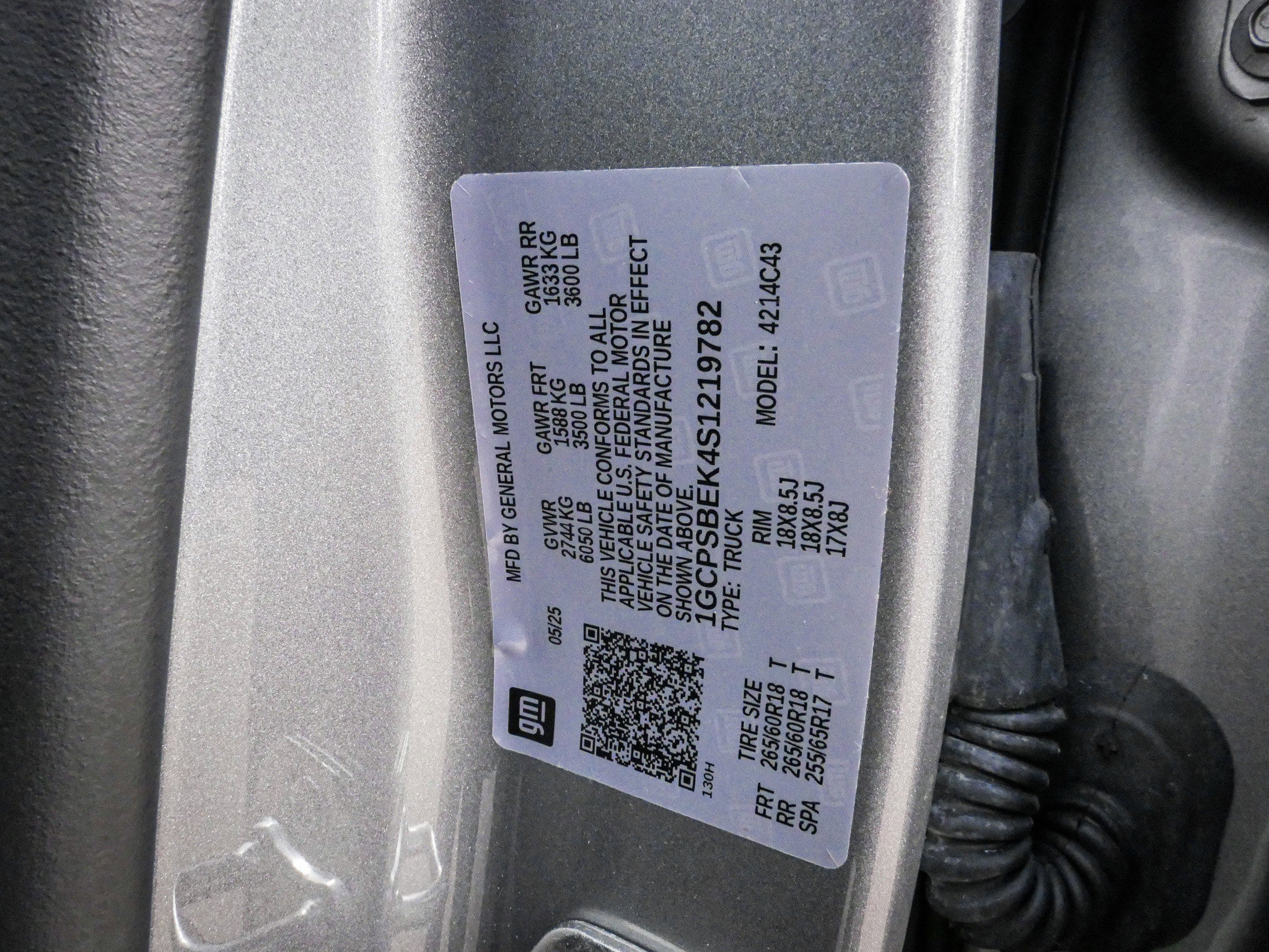 Used 2025 Chevrolet Colorado W/T w/ WT Custom Package image 34