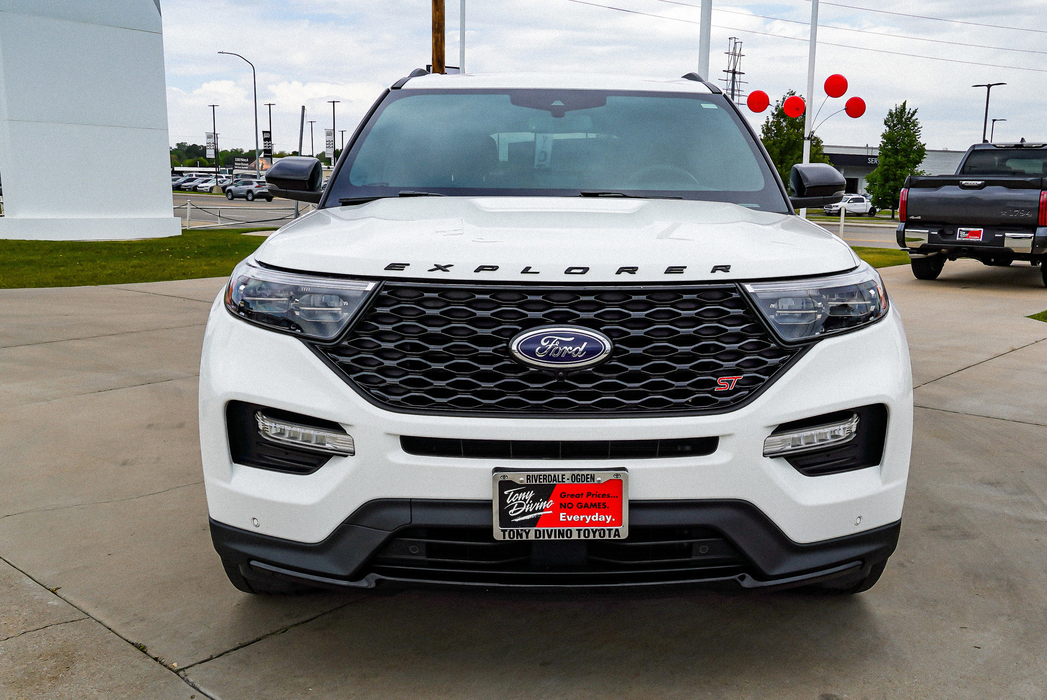 Used 2024 Ford Explorer ST w/ Equipment Group 401A AWD/4WD image 3