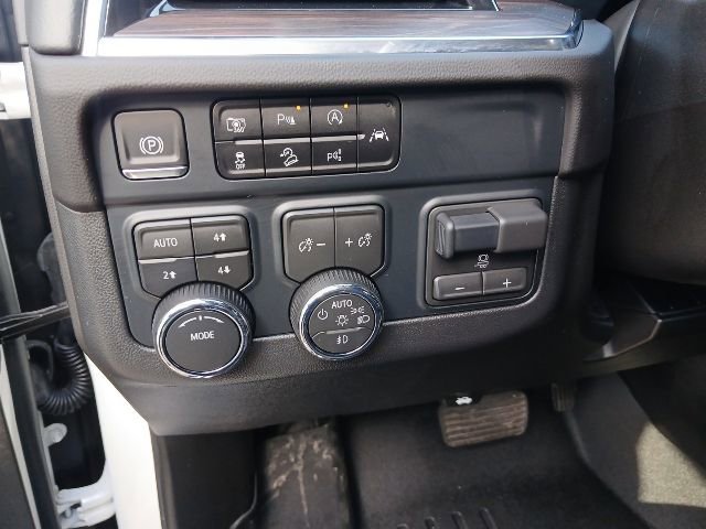Used 2025 Chevrolet Tahoe Z71 w/ Comfort Package AWD/4WD image 58
