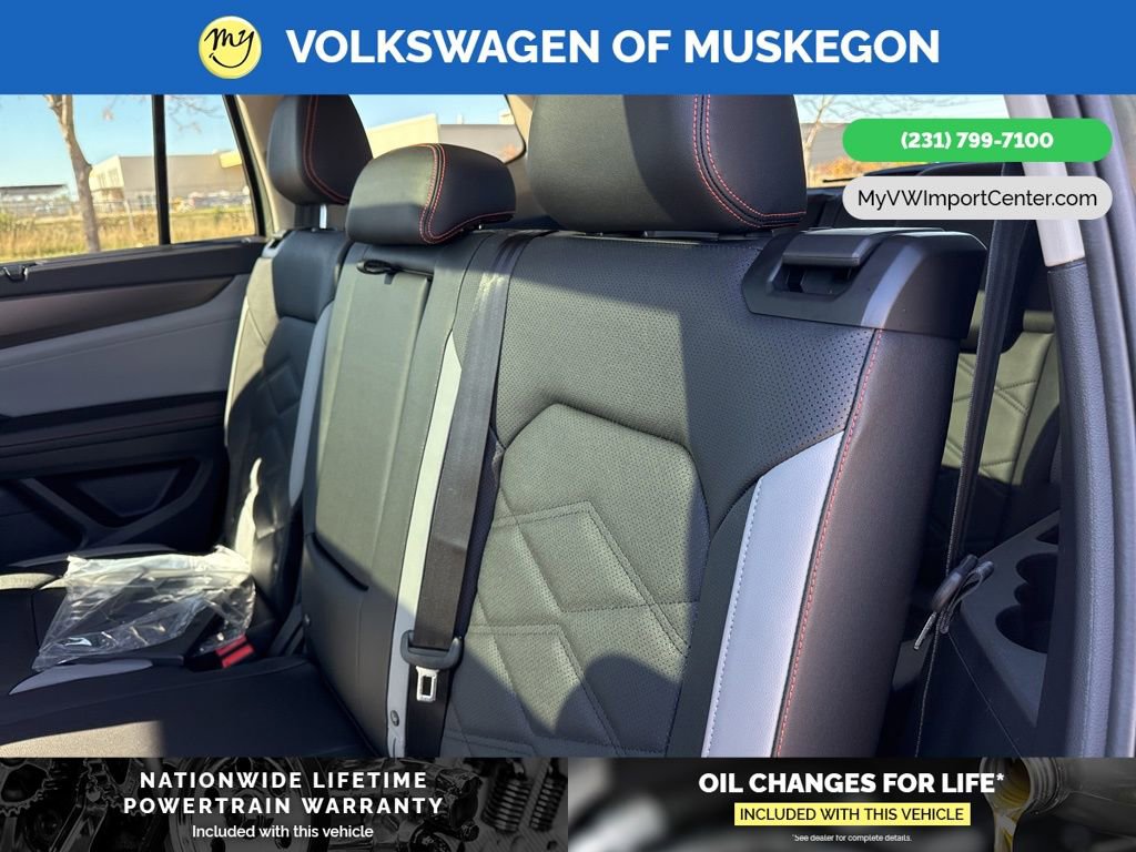 New 2026 Volkswagen Atlas Peak Edition image 24