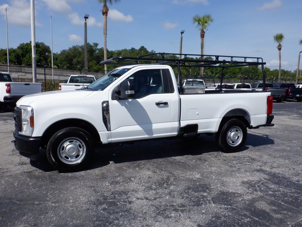 Used 2024 Ford F250 XL image 2