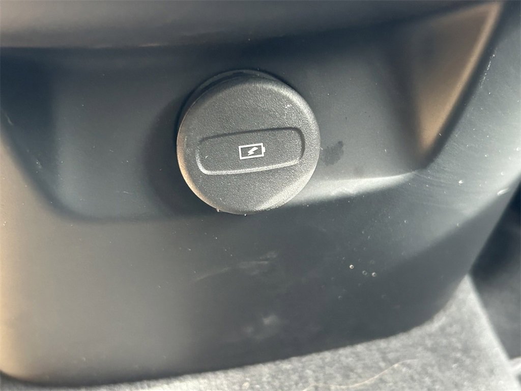 Used 2024 Volvo XC90 B6 Ultimate w/ Lounge Package image 27