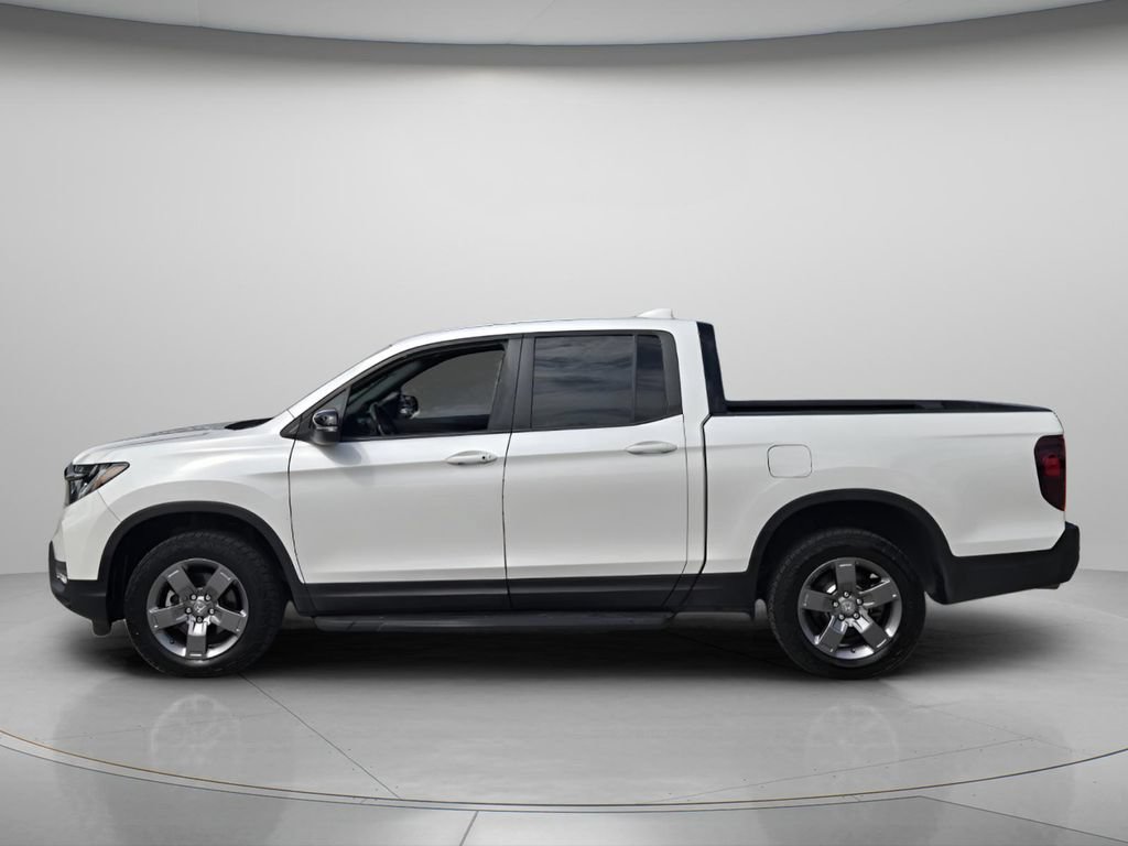 Certified 2024 Honda Ridgeline TrailSport image 4