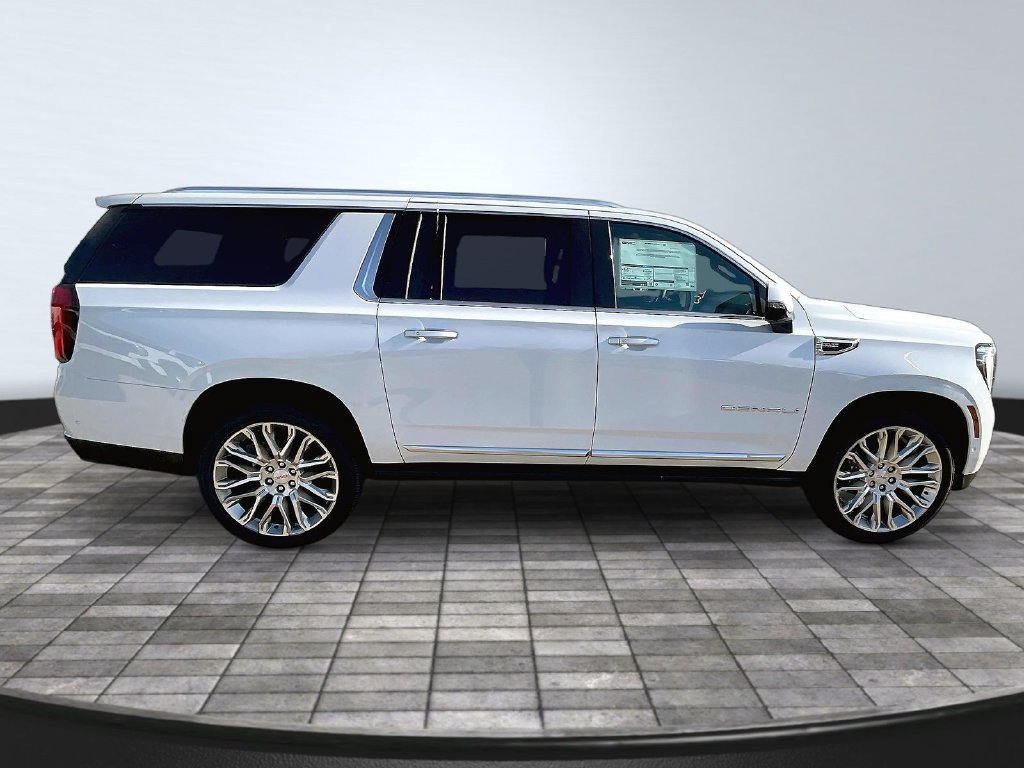 New 2027 GMC Yukon XL Denali w/ Denali Reserve Package AWD/4WD image 17