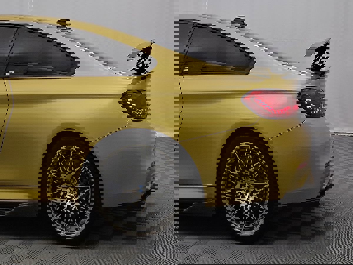 Used 2018 BMW M4 Coupe image 11