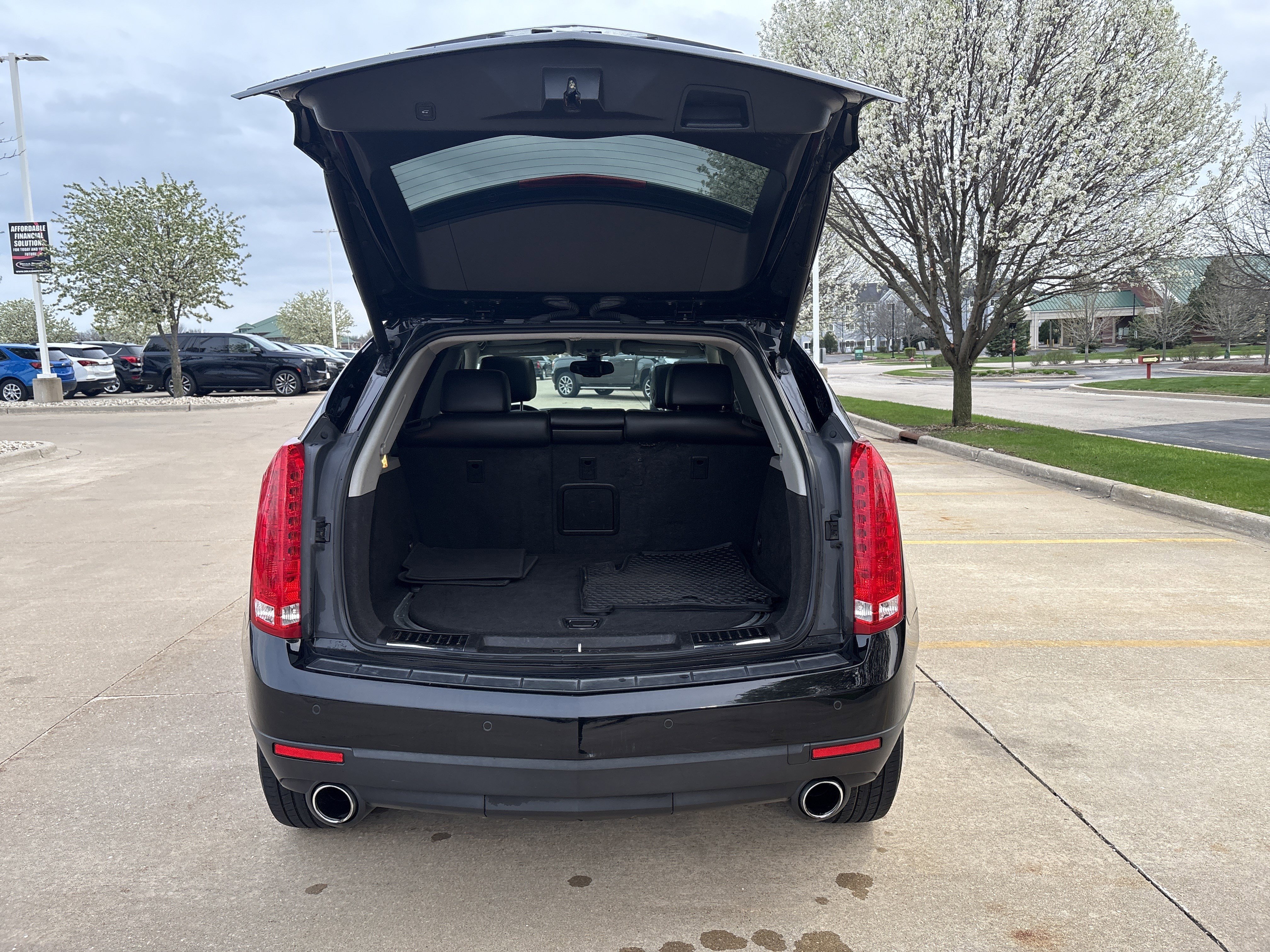 Used 2016 Cadillac SRX Luxury image 14