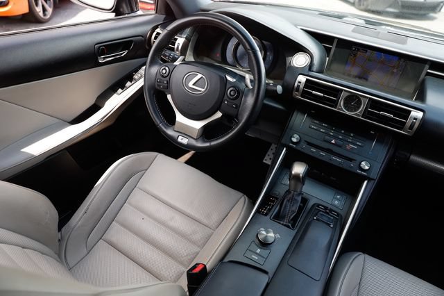 Used 2015 Lexus IS 350 w/ F-Sport Package RWD image 23