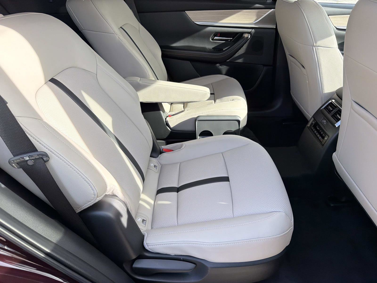 New 2026 MAZDA CX-90 Plug-In Hybrid w/Premium Sport AWD/4WD image 26