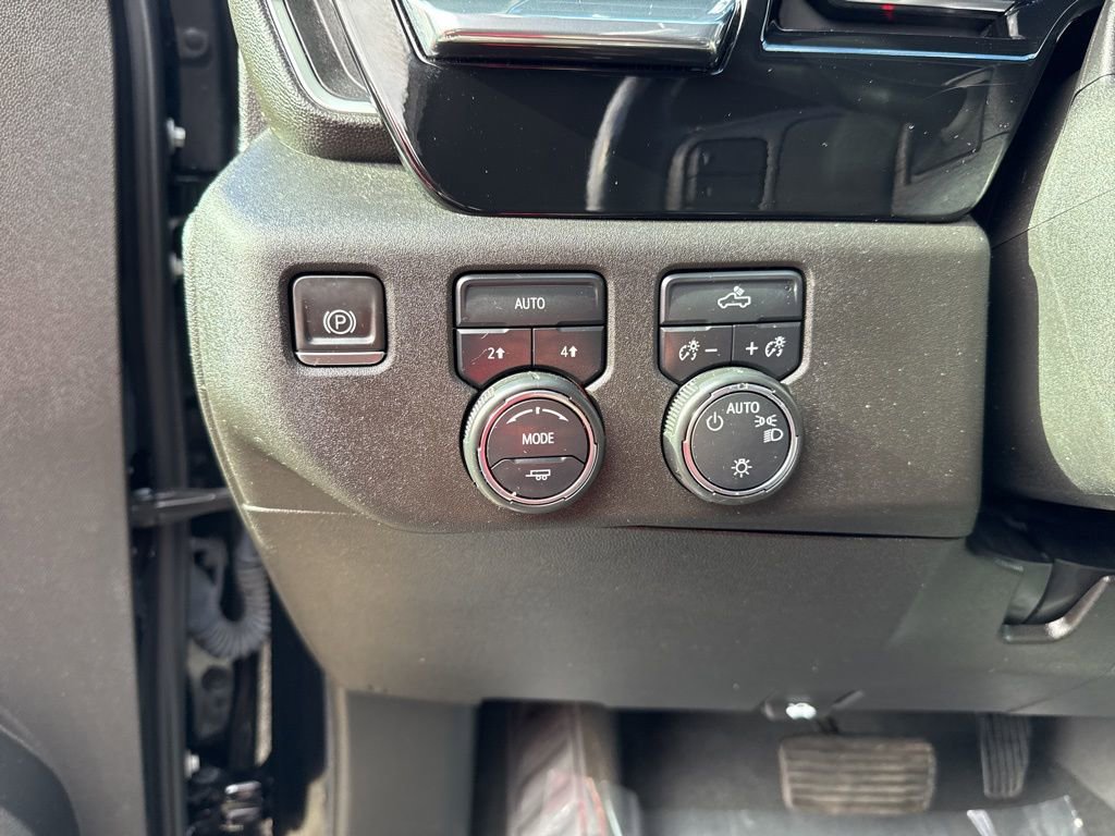 Used 2022 Chevrolet Silverado 1500 LT image 16