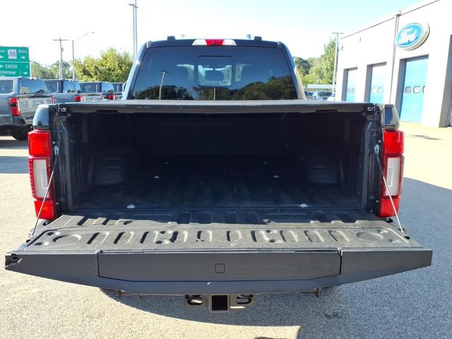 Used 2022 Ford F350 Platinum w/ FX4 Off-Road Package AWD/4WD image 14