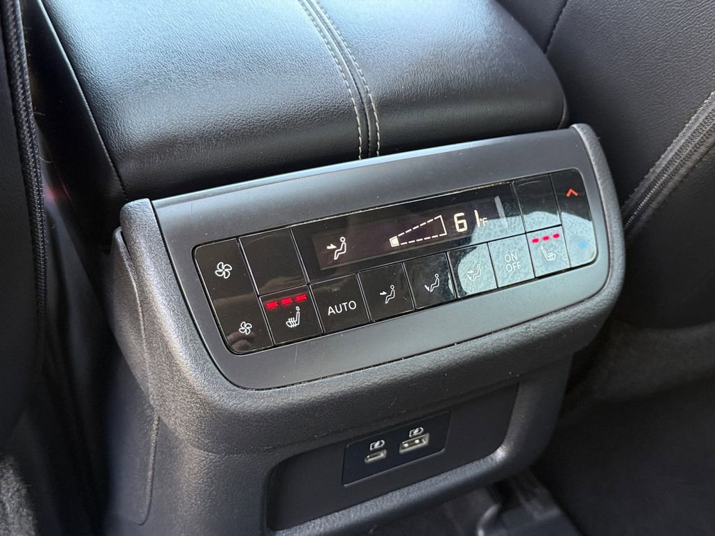 Used 2023 Nissan Pathfinder SL w/ SL Premium Package AWD/4WD image 23