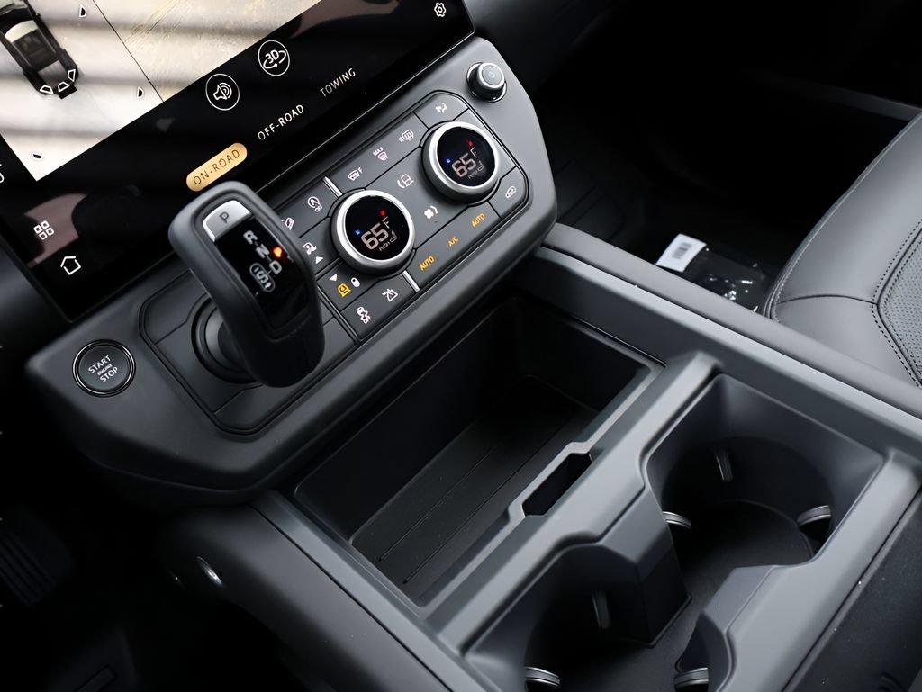 New 2026 Land Rover Defender 110 X-Dynamic SE AWD/4WD image 22