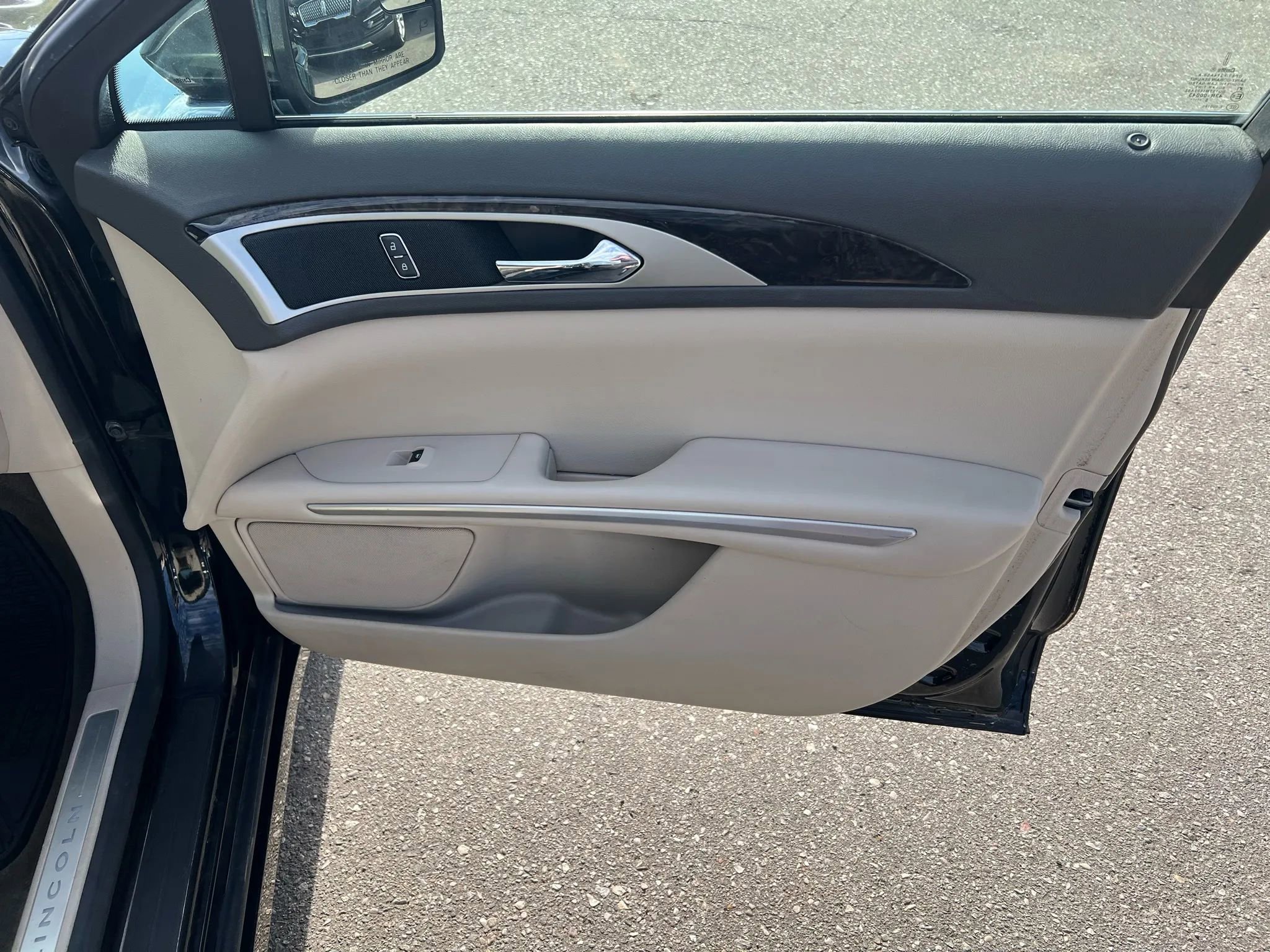 Used 2016 Lincoln MKZ w/ Equipment Group 200A Select image 29