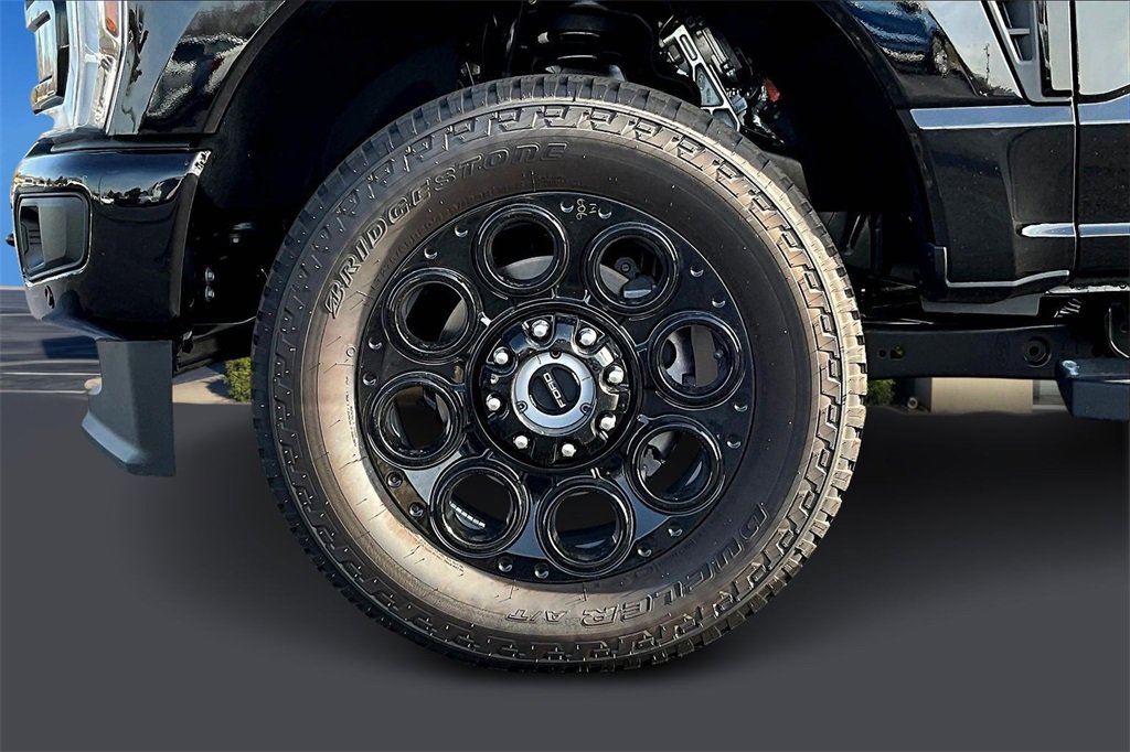 New 2025 Ford F350 Lariat w/ Lariat Ultimate Package image 13