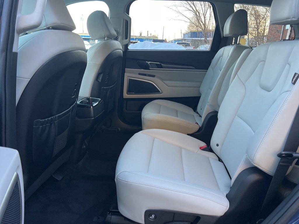 Used 2023 Kia Telluride S w/ S Sunroof Package image 24