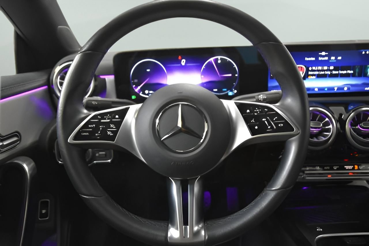 Used 2025 Mercedes-Benz CLA 250 4MATIC image 19