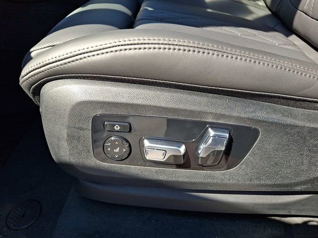 New 2027 BMW X7 M60i w/ Executive Package AWD/4WD image 13