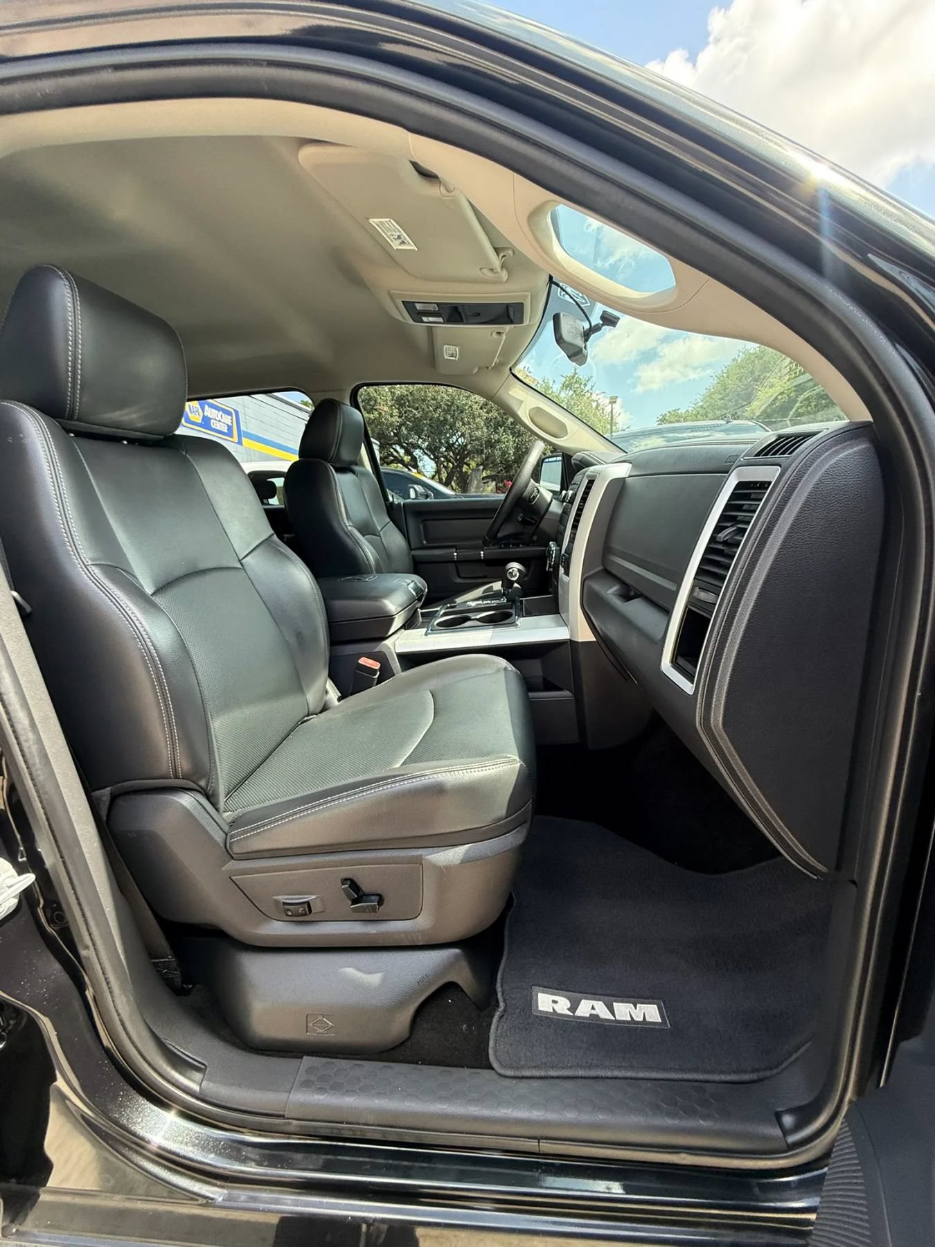 Used 2009 Dodge Ram 1500 Truck Sport RWD image 17