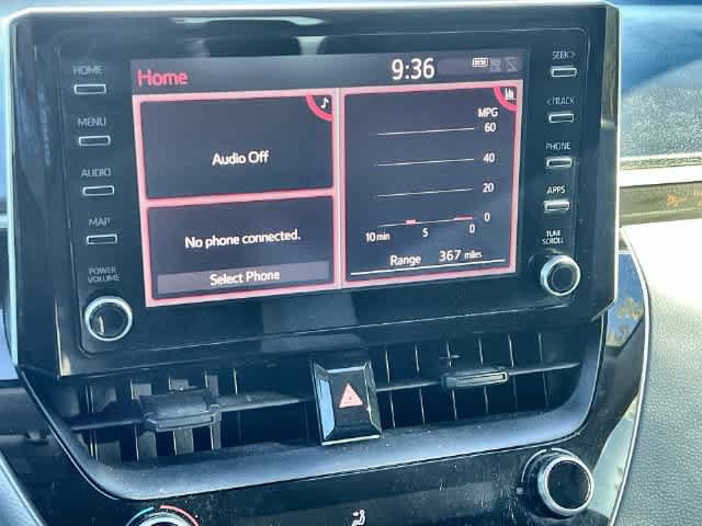 Used 2020 Toyota Corolla LE FWD image 18
