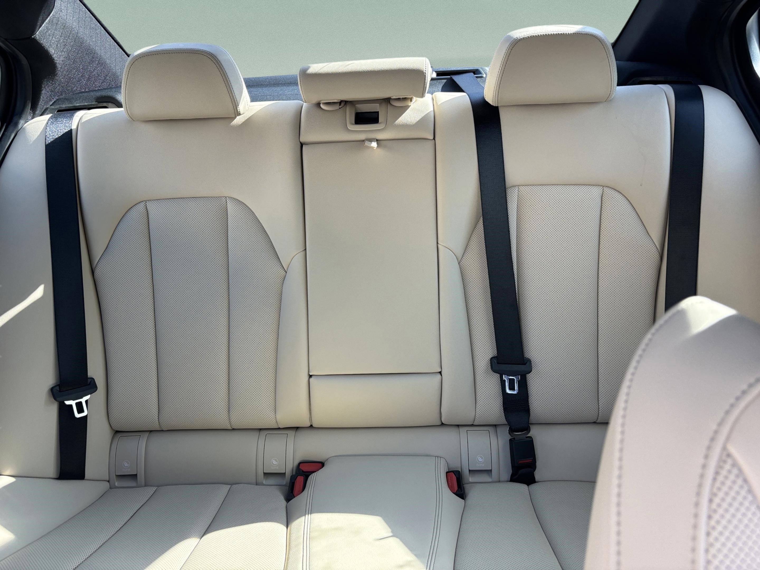 Used 2026 BMW 330i Sedan w/ Convenience Package image 27