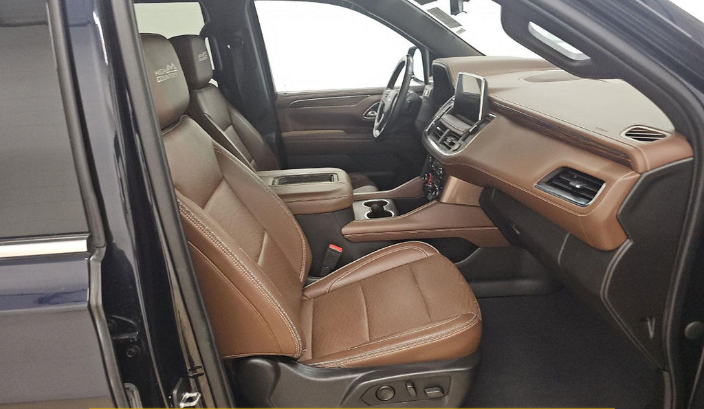 Used 2021 Chevrolet Suburban High Country AWD/4WD image 9