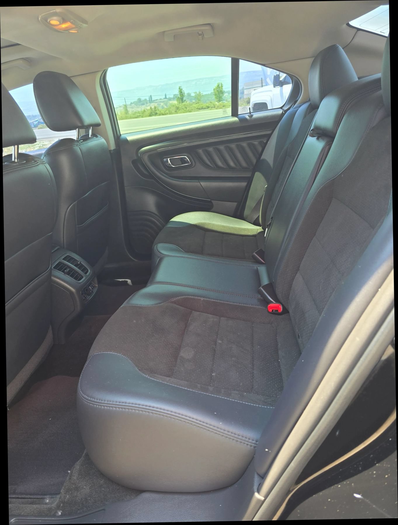 Used 2012 Ford Taurus SHO AWD/4WD image 11