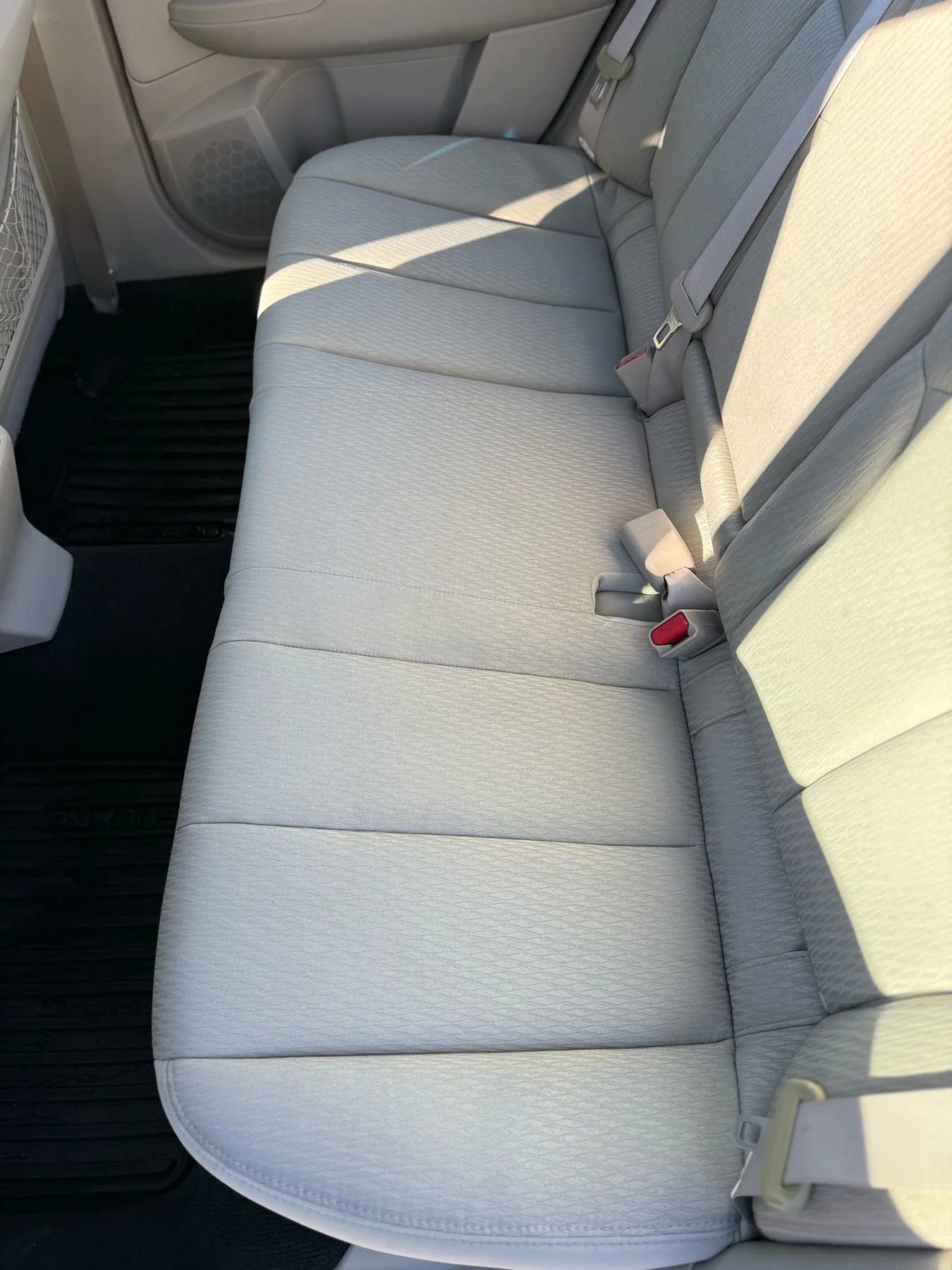 Used 2010 Subaru Legacy 2.5i Premium image 24