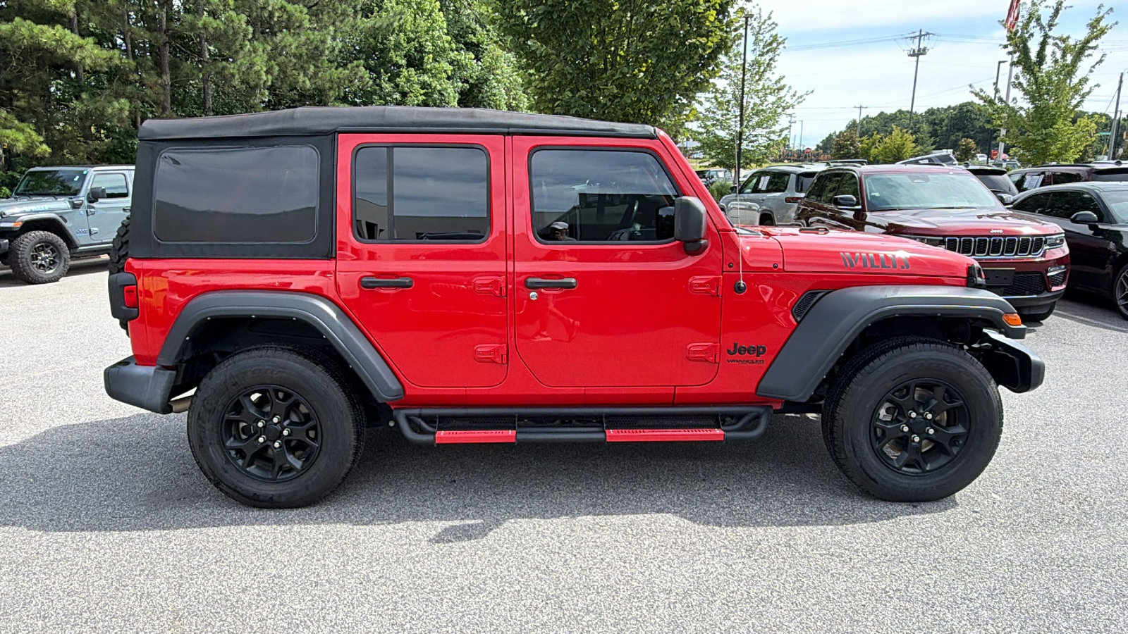 Used 2022 Jeep Wrangler Unlimited Sport AWD/4WD image 7