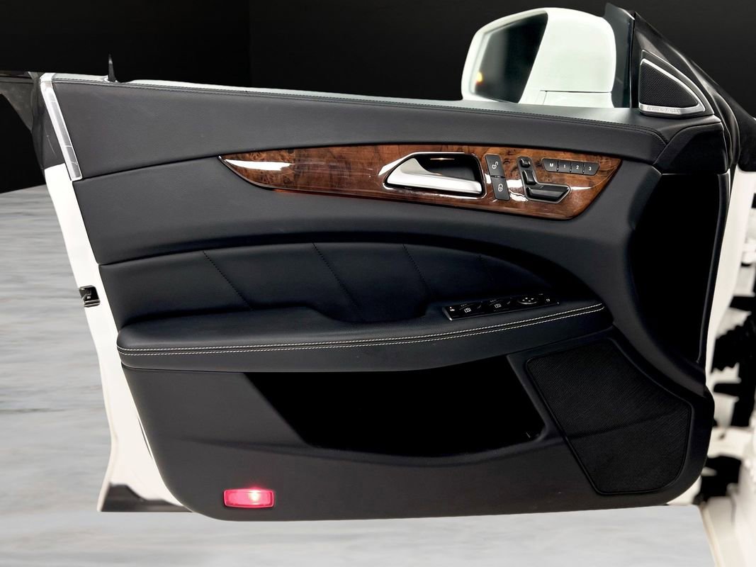 Used 2014 Mercedes-Benz CLS 550 4MATIC image 38