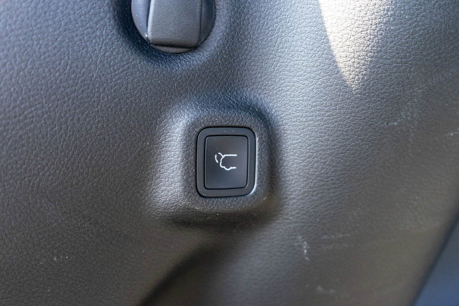 Used 2023 Jeep Compass Latitude w/ Convenience Group AWD/4WD image 10