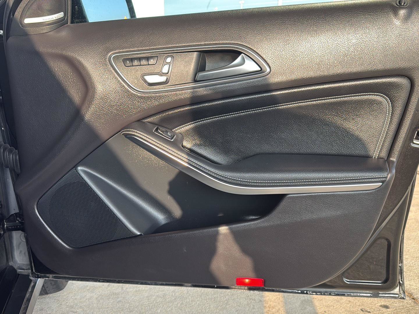 Used 2019 Mercedes-Benz GLA 250 4MATIC w/ Multimedia Package image 33