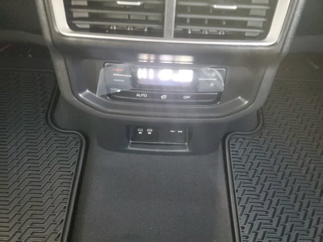 New 2026 Volkswagen Atlas SE AWD/4WD image 32