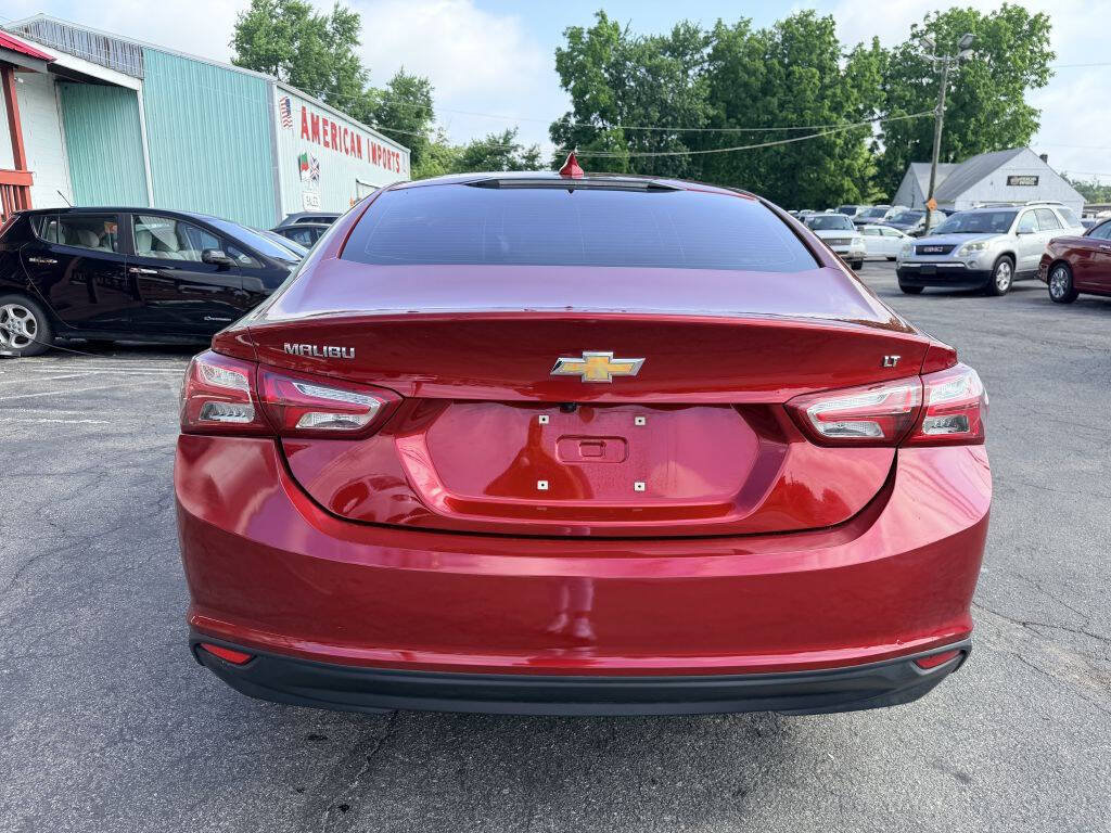 Used 2021 Chevrolet Malibu LT w/ Leather Package FWD image 4