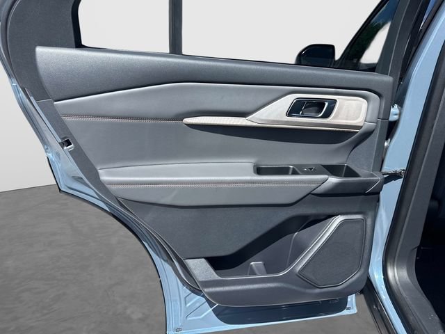 New 2027 Ford Explorer Active RWD image 14