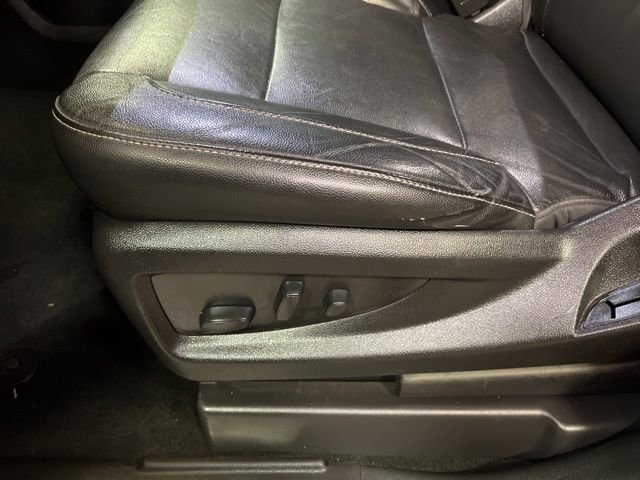 Used 2018 Chevrolet Suburban LT image 49