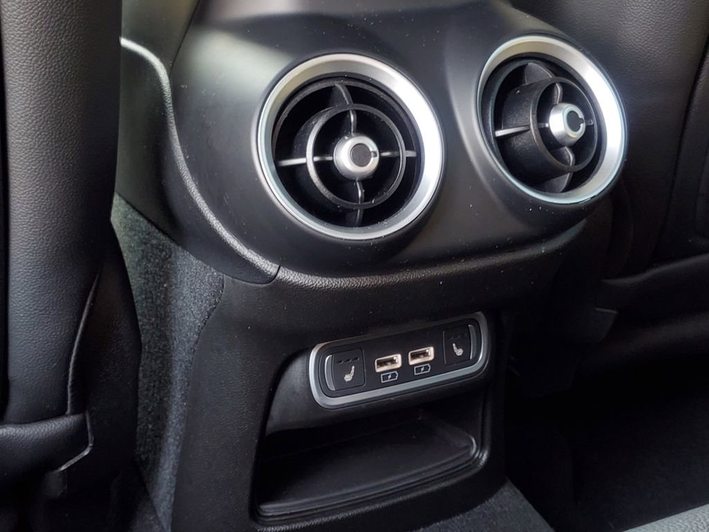 Used 2023 Alfa Romeo Stelvio Ti image 37