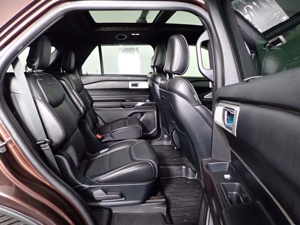 Used 2020 Ford Explorer ST w/ ST Street Pack image 41