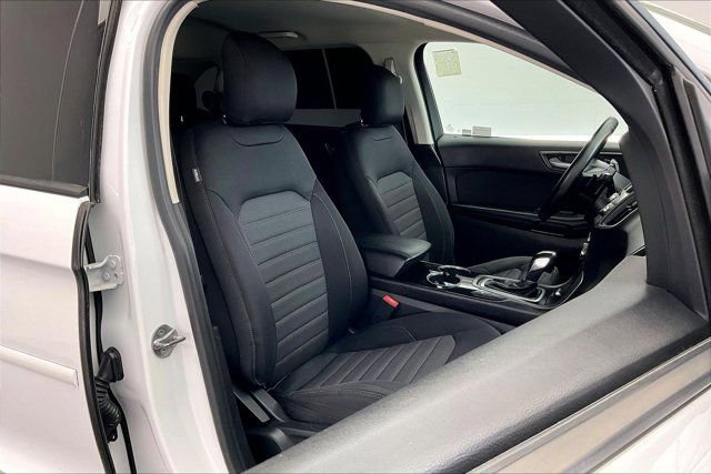 Used 2016 Ford Edge SE FWD image 6
