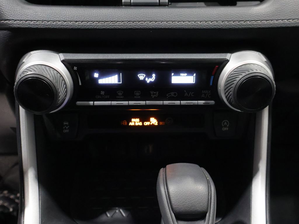 Used 2024 Toyota RAV4 LE image 28