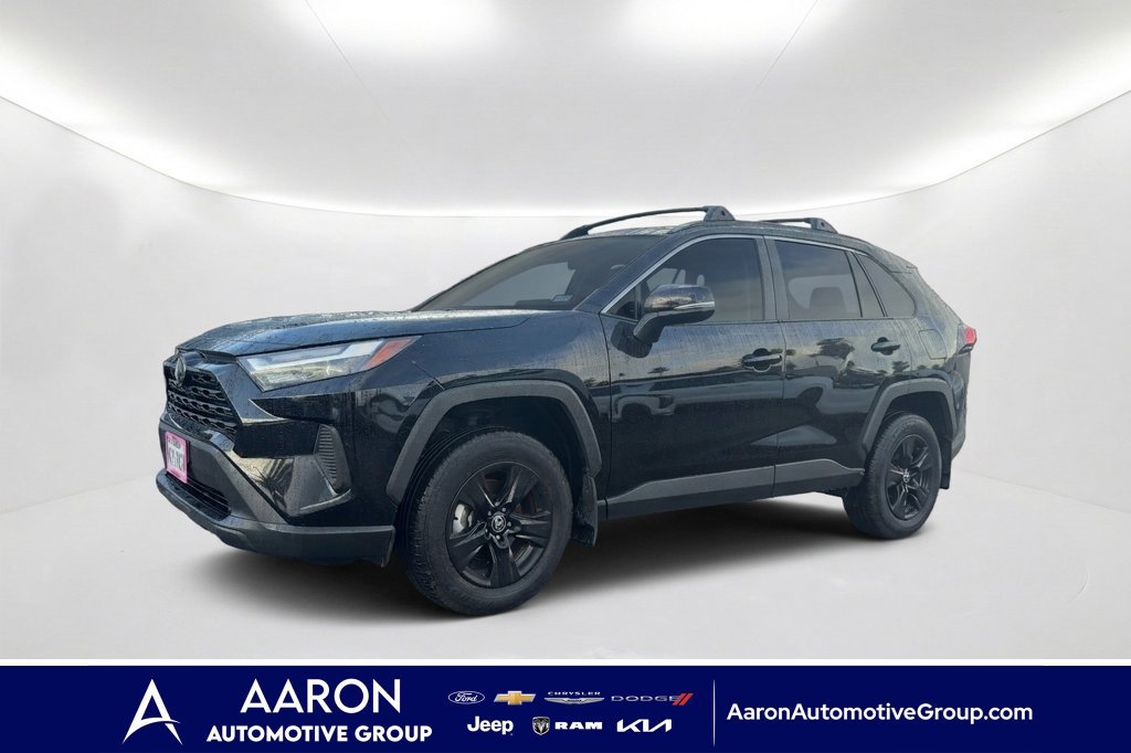 Used 2025 Toyota RAV4 XLE w/ Convenience Package FWD image 1