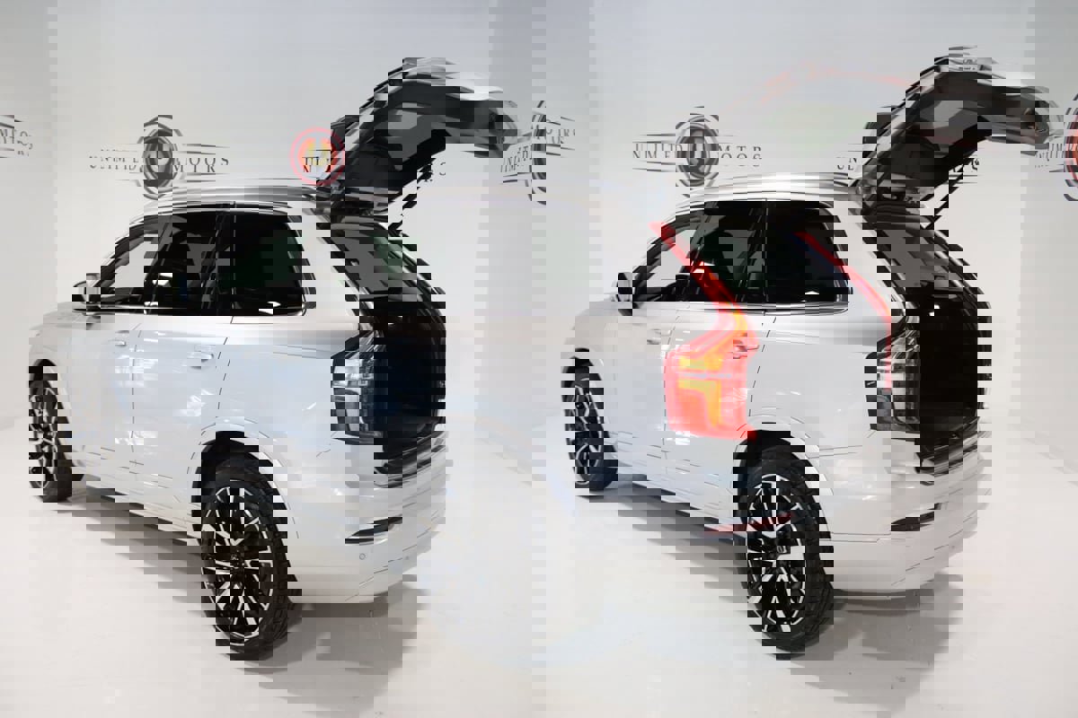 Used 2022 Volvo XC90 T6 Momentum w/ Advanced Package image 25