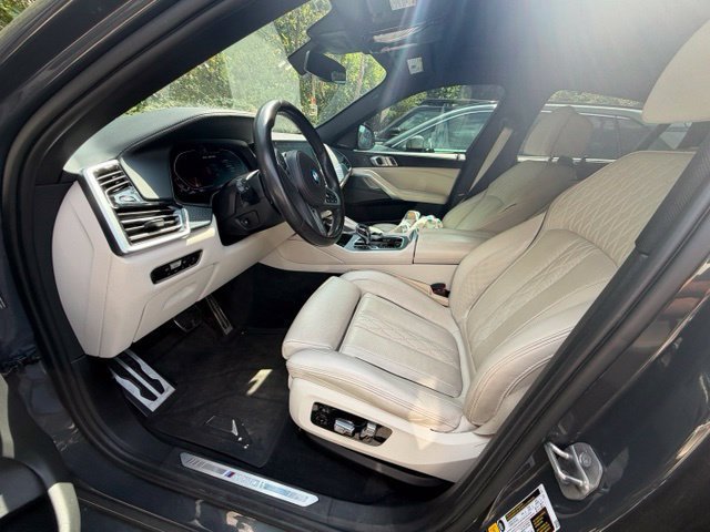 Used 2022 BMW X6 M50i AWD/4WD image 5