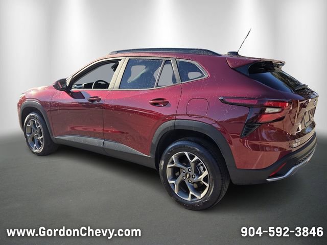 Certified 2025 Chevrolet Trax LT w/ LT Convenience Package image 3